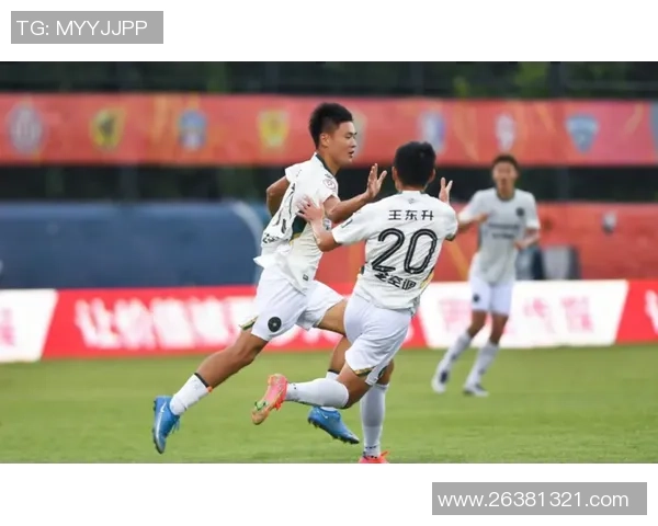 成都乒乓球队在选拔赛中以99分稳居积分榜首位展现强劲实力 成都乒乓球队在选拔赛中以99分稳居积分榜首位展现强劲实力