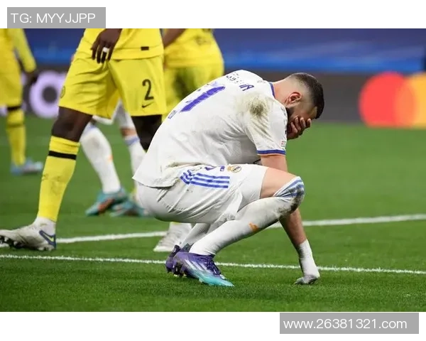 足球明星扎绷带视频揭秘运动员受伤后的恢复过程与心理挑战 足球明星扎绷带视频揭秘运动员受伤后的恢复过程与心理挑战